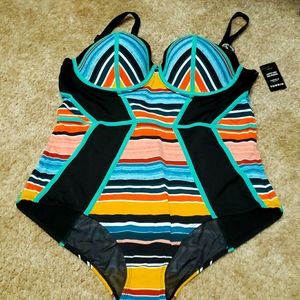 Torrid Swimsuit 2X (18-20)